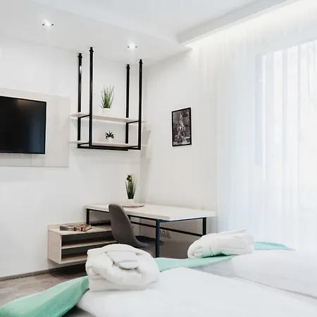 Riva Hotel
